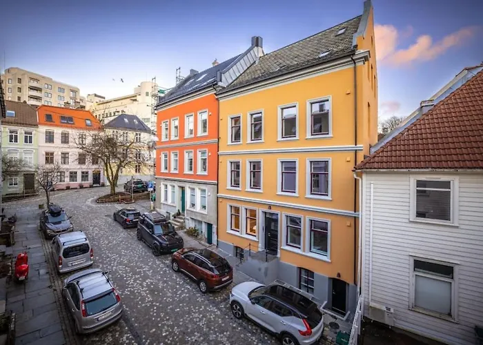 Dinbnb I New In 2023 I 600m To Bryggen Apartman