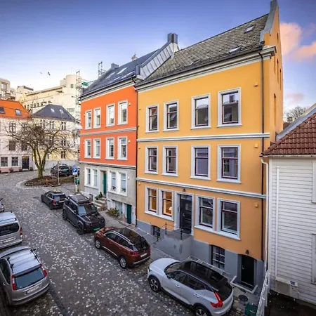 Dinbnb I New In 2023 I 600m To Bryggen Apartment
